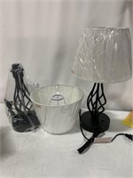 METAL LAMPS WITH OUTLIT 7 x17IN UNTESTED
