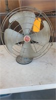 GE Oscillating Fan