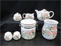 HUMMINGBIRD KITCHEN SET