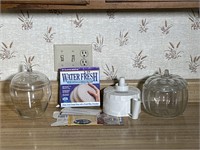 glass jars/water filter