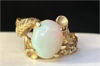 Vintage 18k Gold  Fiery Australian Opal Ring