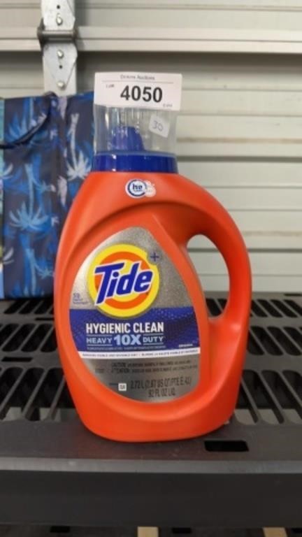 Tide laundry detergent