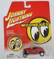 Johnny Lightning Mooneyes 1932 Hi-Boy