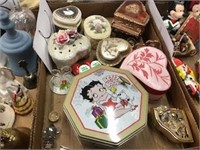 Flat of Music Boxes with Betty Boop