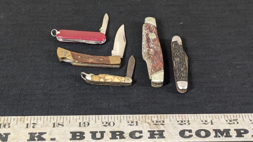 POCKET KNIVES