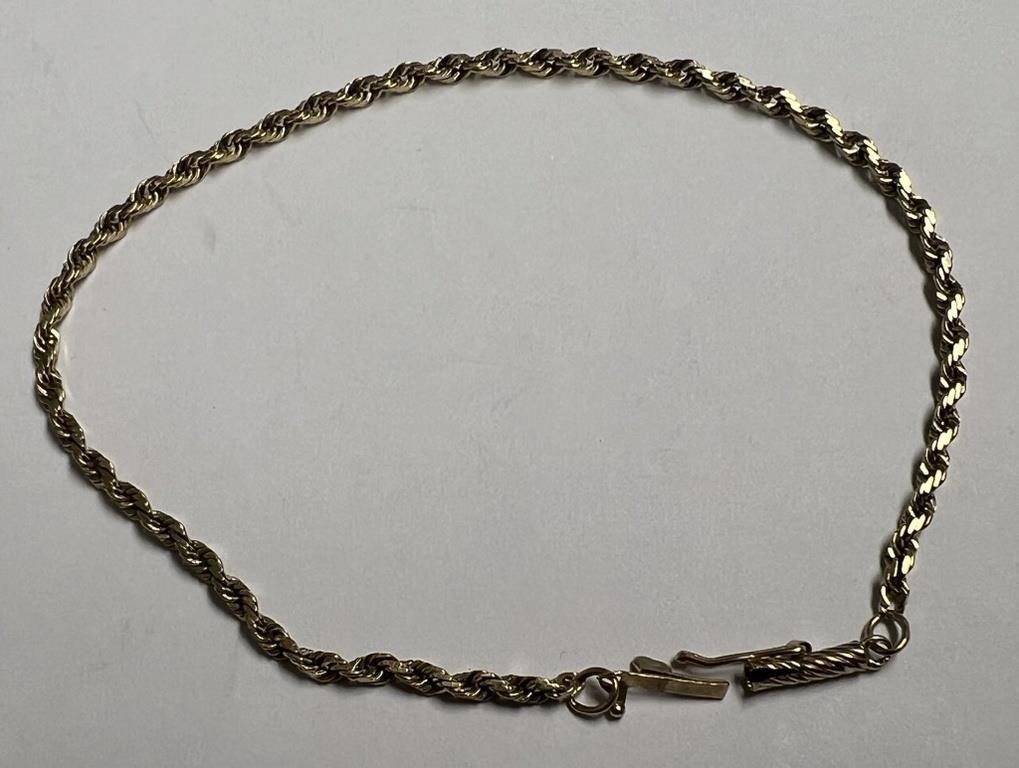 14K RVL Gold Bracelet, About 8" Long End to End
