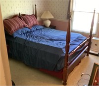 4-poster bed