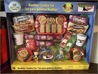 Vintage food play sets Keebler and Dairy Queen