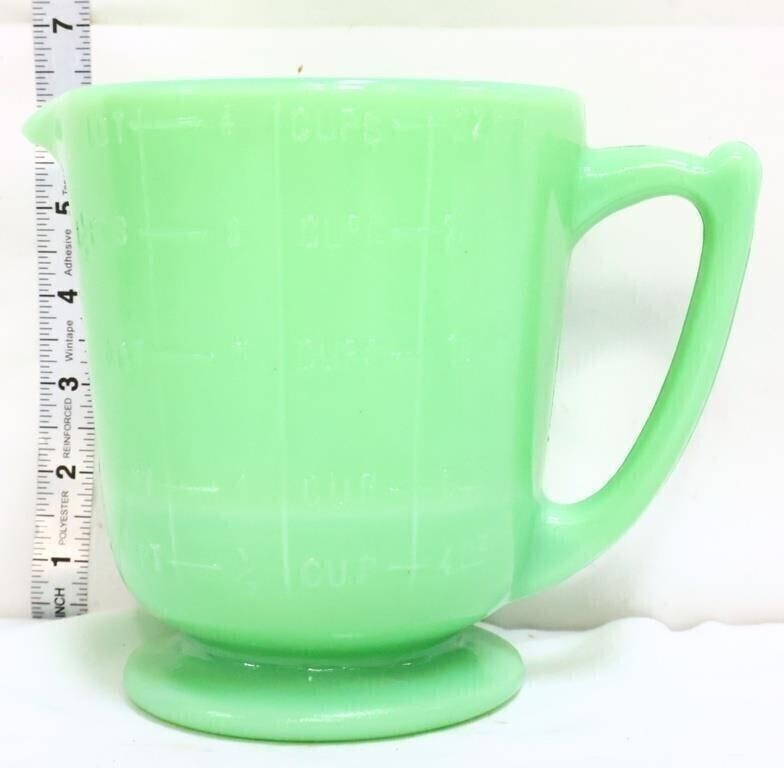 Jadeite 4 cup measurer