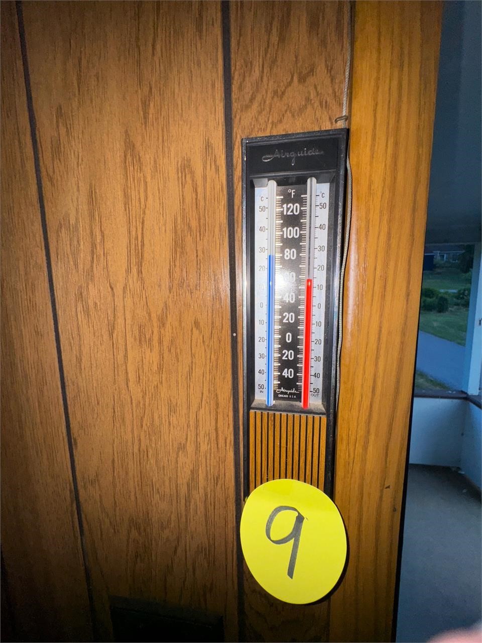 Indoor outdoor thermometer .