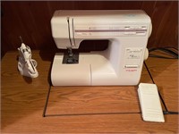New Home Janome Sewing Machine