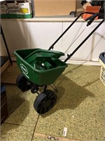 Scott’s fertilizer spreader with hand spreader