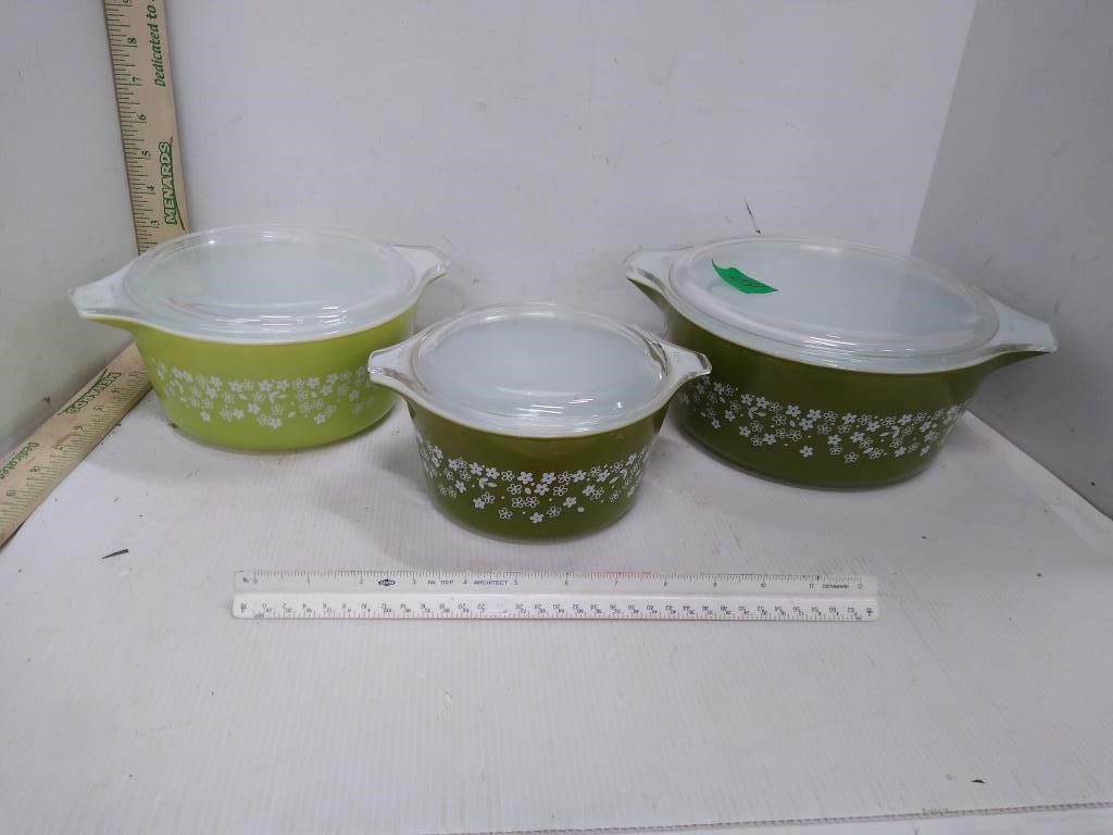 Pyrex Spring Blossom Casserole Dish 3