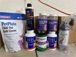 Lot of 8 various pet supplies supplement