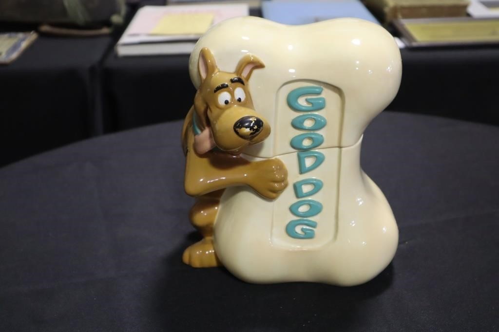 Scooby Doo dog treat jar