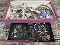 Jewelry box w/ contents