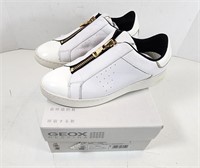 NEW Geox Respira Shoes (Size: 9)