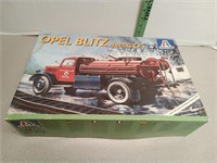 Italeri Opel Blitz firetruck. Model kit, 1/24th