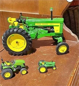 John Deere Toy Tractor Ertl