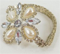 Beautiful Rhinestone Wedding / Prom Bracelet