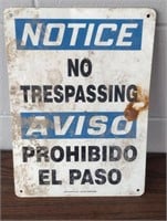 No Trespassing El Paso Tin Sign