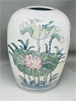 Asian style porcelain vase - 12" tall