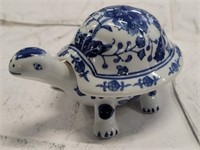 Baum Bros - Blue / White Turtle Trinket