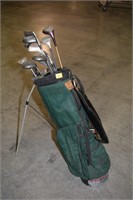 PING GOLF BAG WITH ASSORTED CLUBS