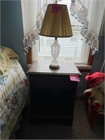 Table lamp, side table