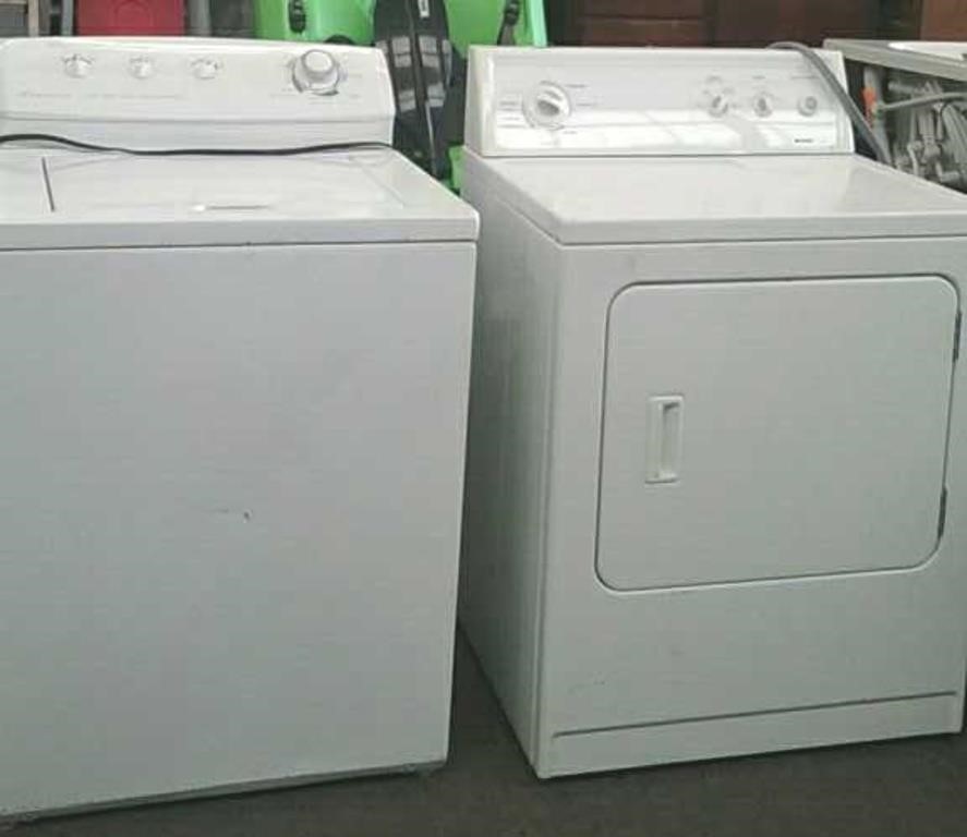 Frigidaire Washer & Kenmore Dryer Set