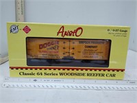 RMT By Aristo Classic 64 Series Woodside Reefer