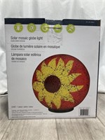 Solar Mosaic Globe Light (Pre Owned)