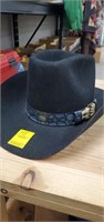 Dynafelt 7 1/8 cowboy hat