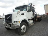 2005 Volvo VED12-435 Tri-Axle Crane Truck