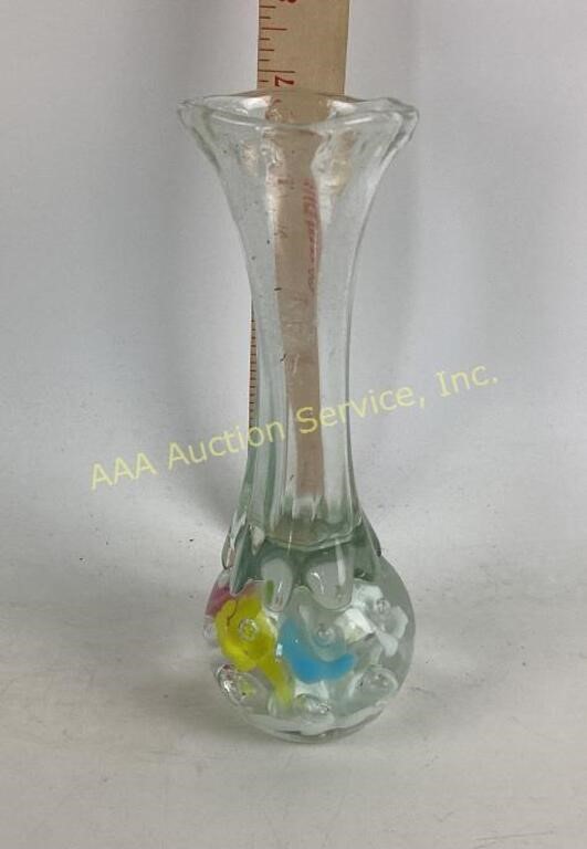 Unsigned St Clair art glass paperweight vase