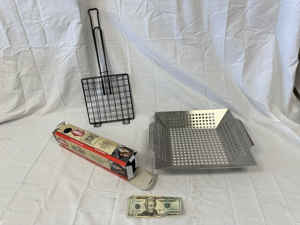 BBQ Grilling Accessories Inc. Vegetable Basket