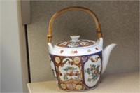 Gold Imari Teapot