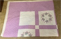 Queen size blanket - good condition