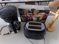 Coffee pot, toaster, new cups