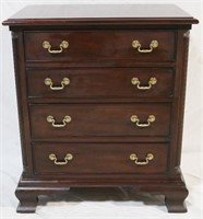 Henkel Harris mahogany 4 drawer chest