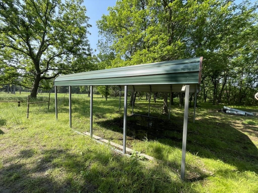 Carport 20ft L x 18ft W x 10ft H