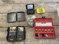 Drill out extractors, light set, drill bits