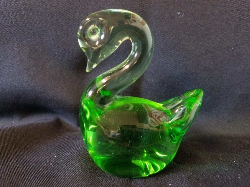 Blown Glass Green Swan, 3.25" x 2.5"