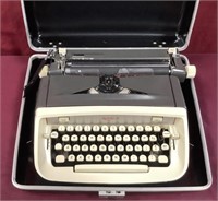 Royal Manual Typewriter In Hard Case