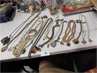 VINTAGE ESTATE JEWELRY