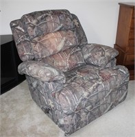 EX Large Camo Recliner