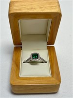 Ladies Silver Cocktail Ring Man Made Emerald