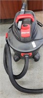 Shop Vac with 1 Accessory