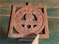 Majestic cast iron stove lid