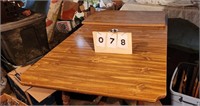 Dining Room Table with 1 Leaf